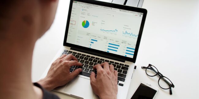 How To Use Data & Analytics To Scale Products Reliably In 2023 | Product Management | Emeritus India How To Use Data & Analytics To Scale Products Reliably In 2023 | Product Management | Emeritus India